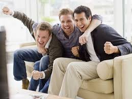 Cara Menghadapi Suami yang Lebih Mementingkan Teman