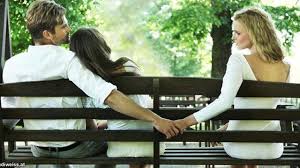 Tanda Pria Selingkuh Melibatkan Hati